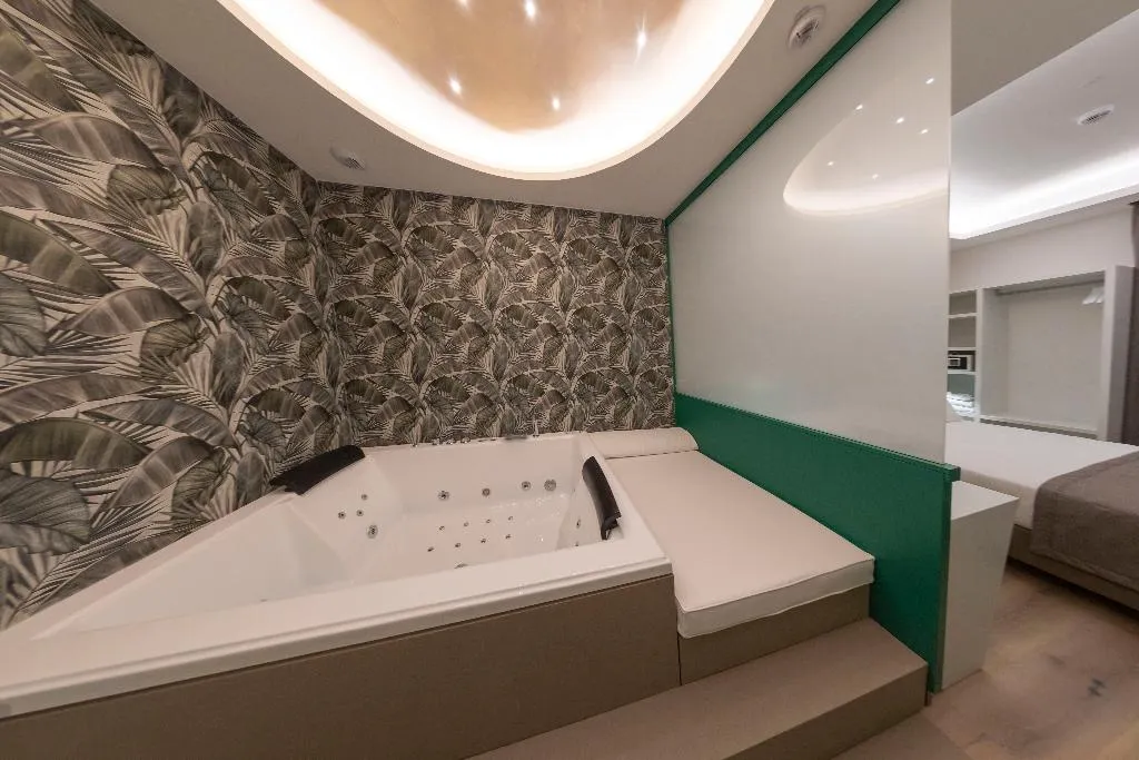 DOUBLE WITH JACUZZI Room, Smart Hotel - Naples Harbour, Naples