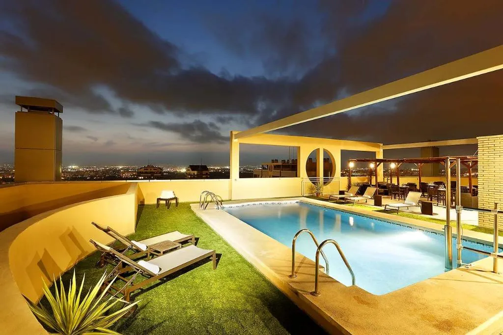 Pool, Eurostars Gran Valencia, Valencia