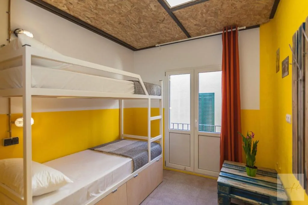 Room, Neptuno Hostal, Costa Brava