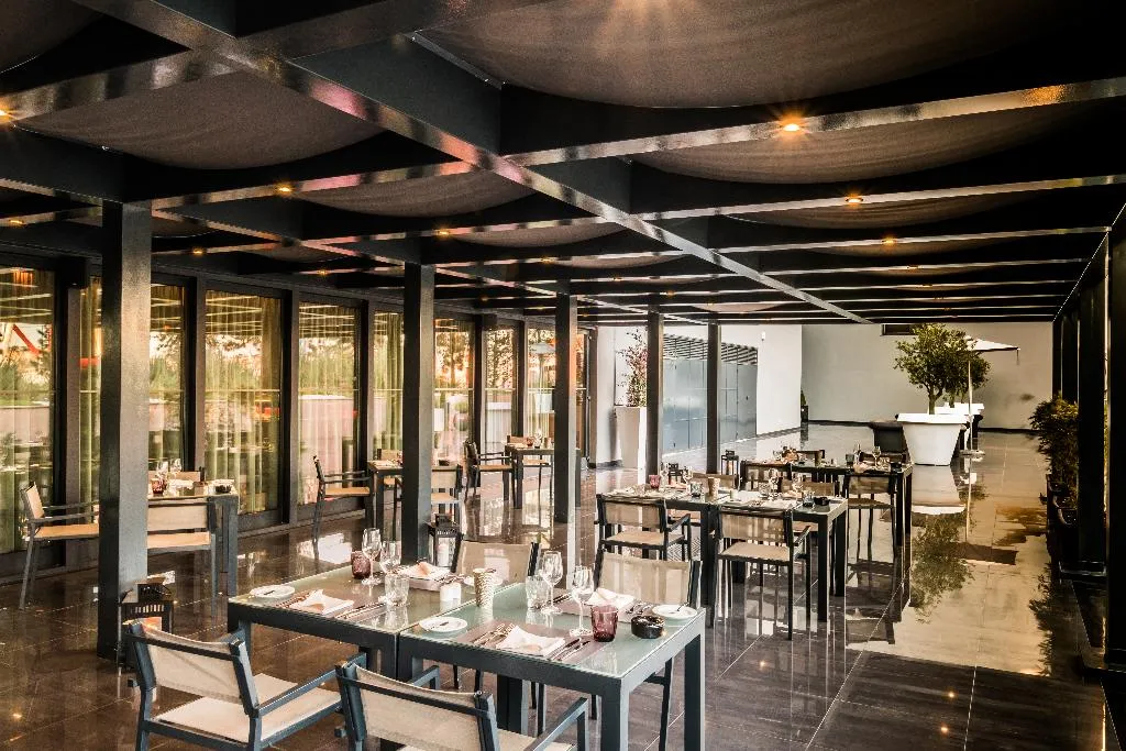 Restaurant, Vila Gale Opera, Lisbon