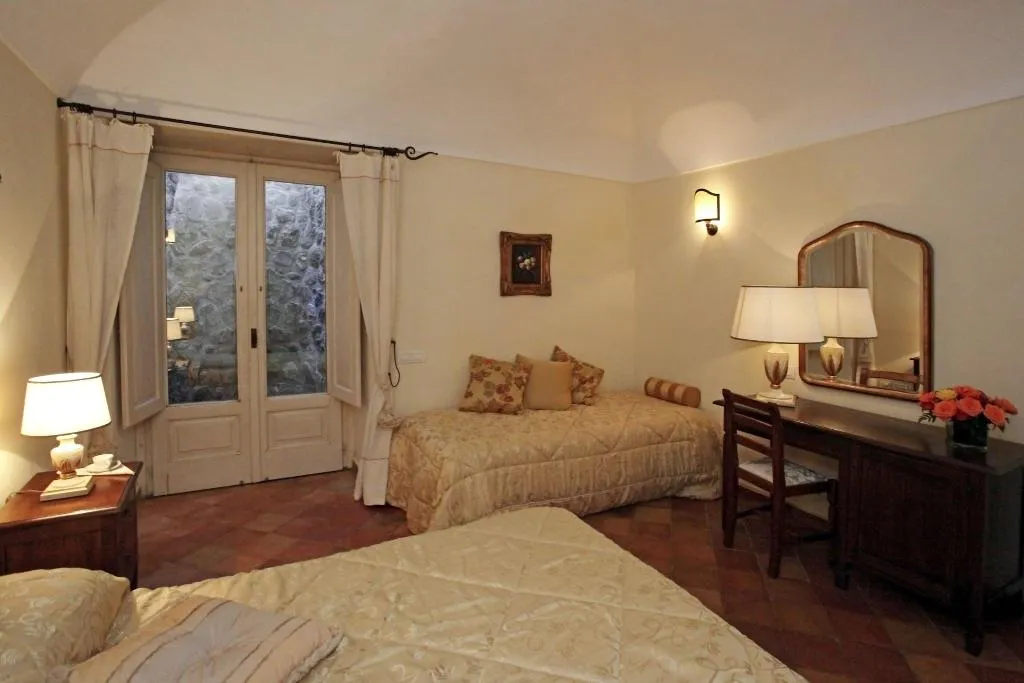 Room, Villa Alba d'Oro - Historic Luxury Villa, Naples