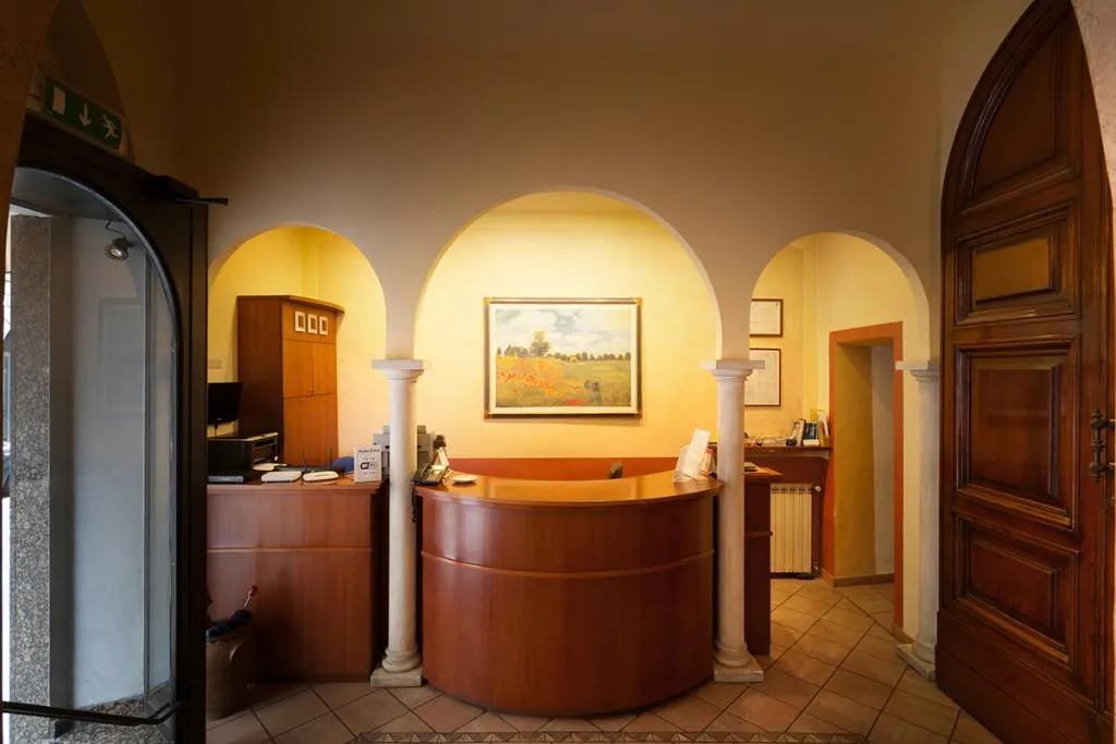 Lobby, Eden, Florence