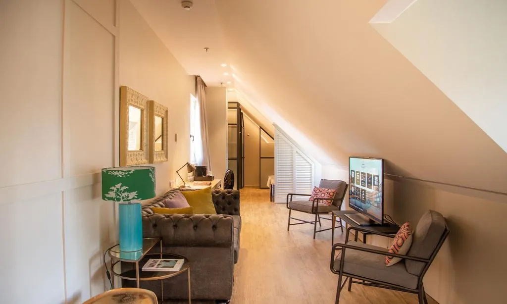 SUITE KING SIZE BED Room, Pestana Collection Plaza Mayor, Madrid