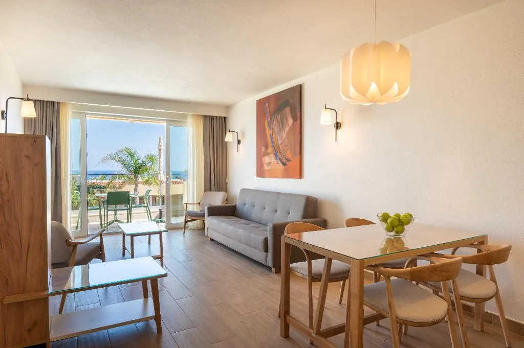 APARTMENT SEA VIEW CAPACITY 5 Room, Vila Luz, Algarve
