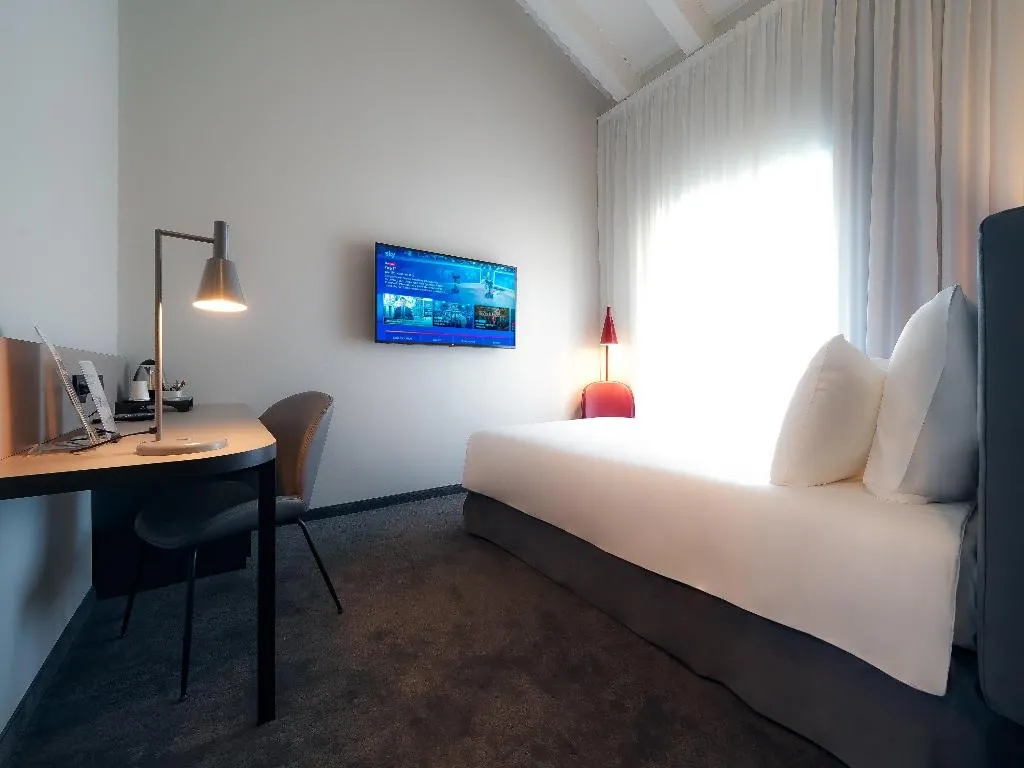 SINGLE STANDARD Room, Mercure Bergamo Centro Palazzo Dolci, Milan