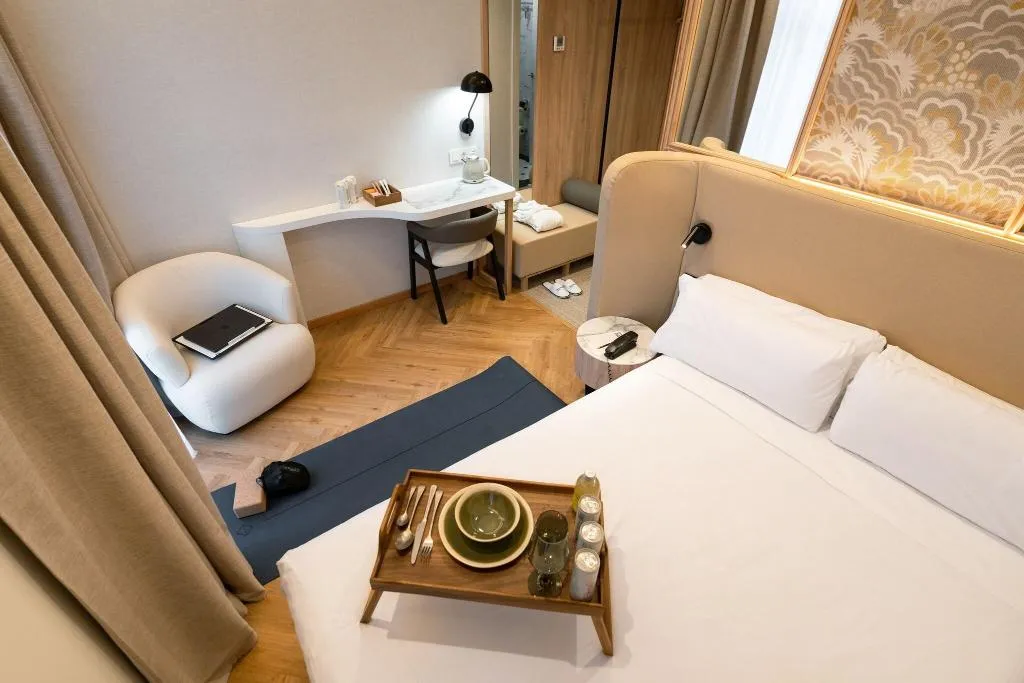 SINGLE DELUXE Room, Petit Palace Chueca, Madrid