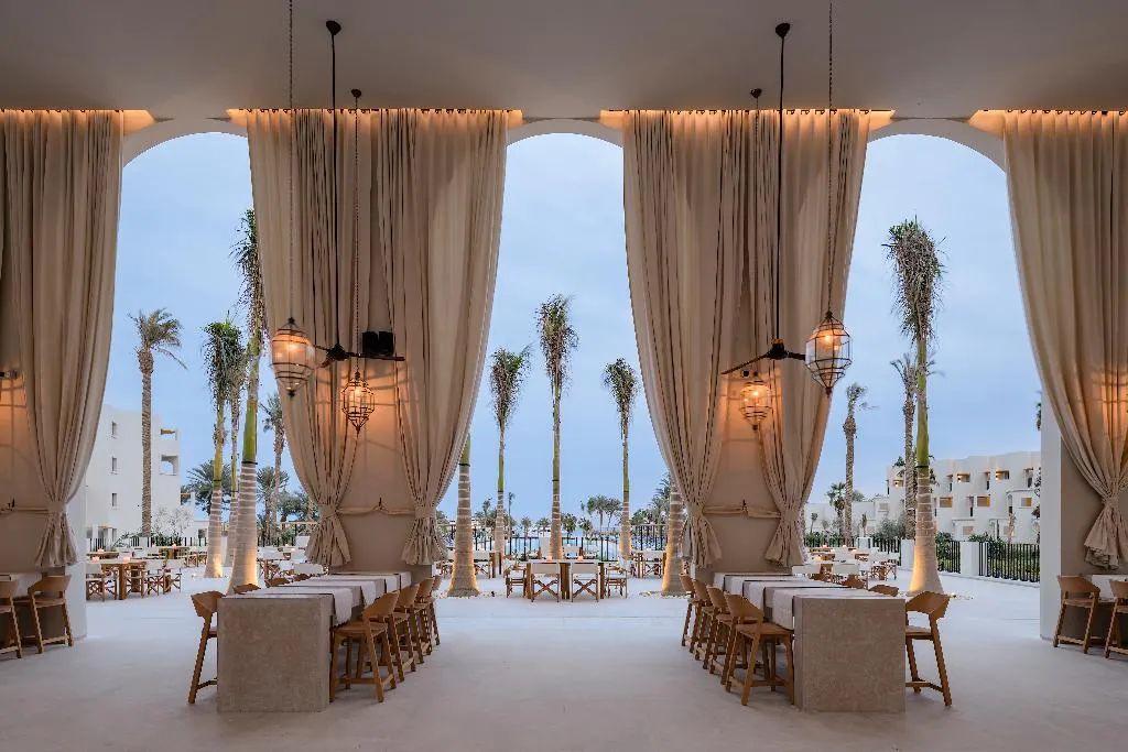 Restaurant, Serry Beach Resort, Red Sea Riviera