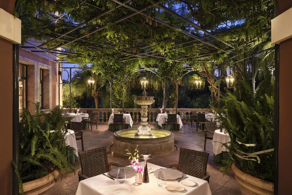 Restaurant, Anantara Villa Padierna Palace Benahavis Marbella, Costa Del Sol