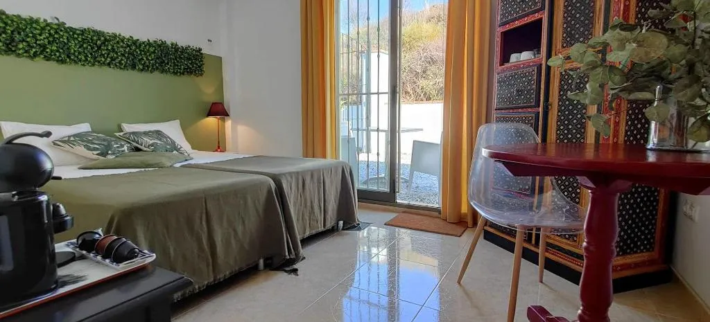 Room, Campo Agave - Boutique B&B en Glamping, Costa Del Sol