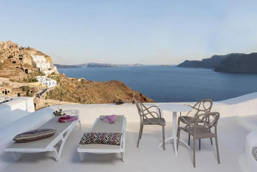 Room, The Architect's Cave House, Santorini