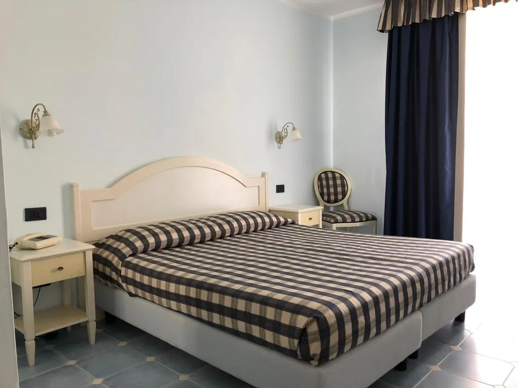 Double or Twin SEA FRONT Room, Baia dei Mulini Resort & Spa, Palermo