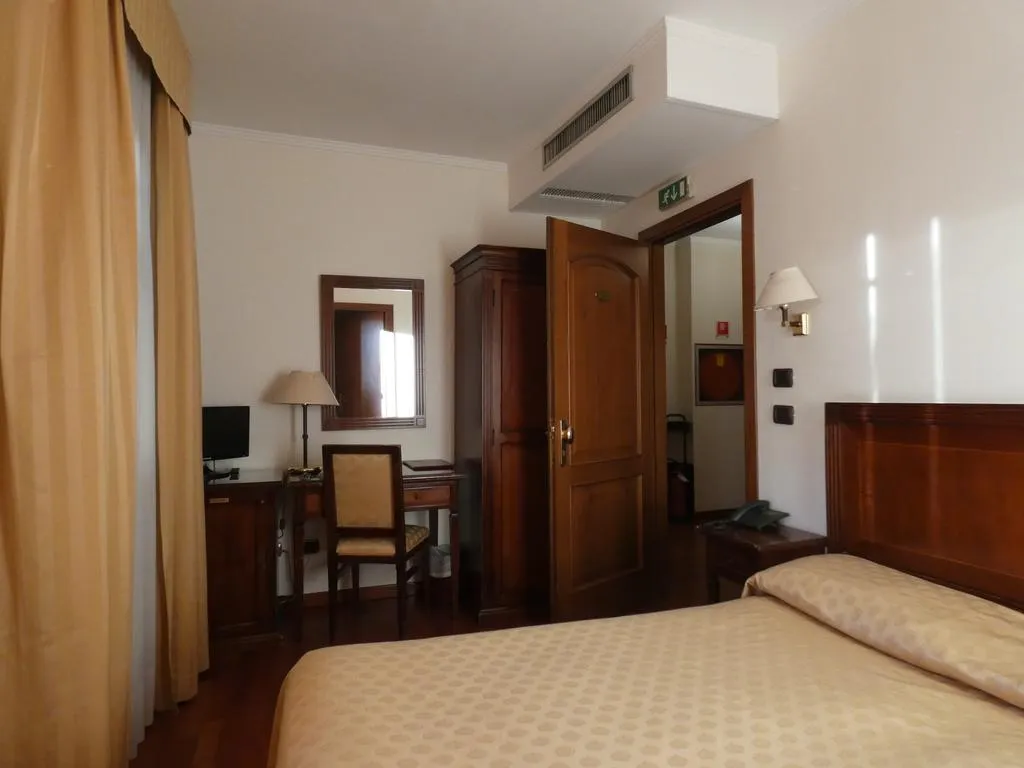 Double or Twin STANDARD Room, La Forcola, Venice