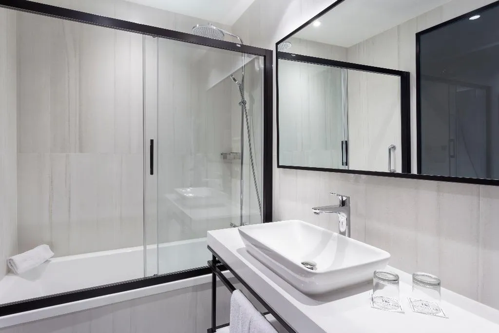 Double or Twin STANDARD Room, Eurostars Guadalquivir, Seville