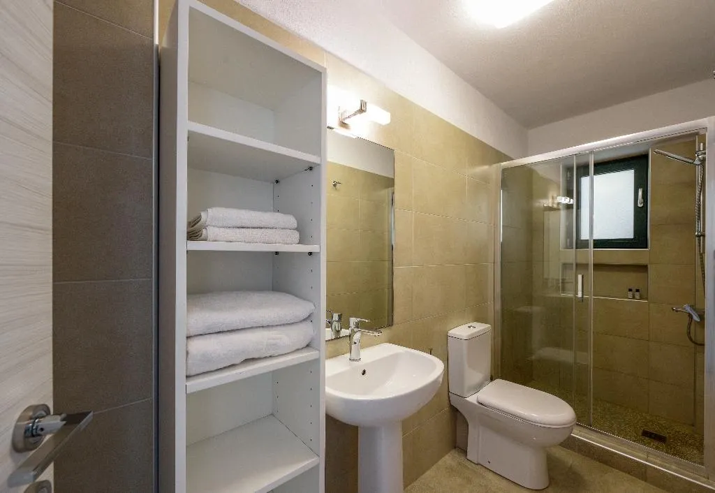 APARTMENT STANDARD Room, Elpiniki Luxury Apartments, Thessaloniki