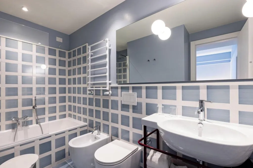 SUITE QUEEN SIZE BED Room, Hotel Plaza, Naples