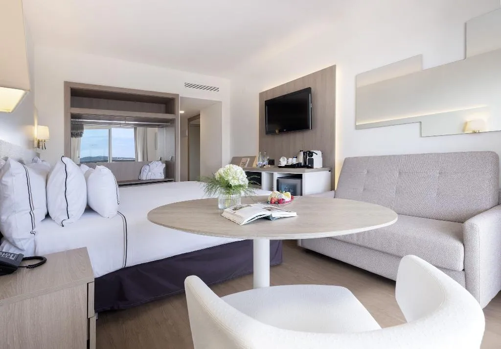 DOUBLE STANDARD Room, Melia Sitges, Costa Brava