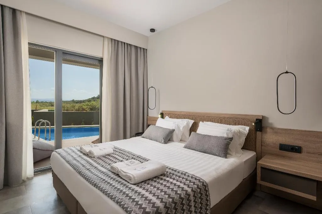 DOUBLE WITH PRIVATE POOL Room, Mare Village Hotel, Crete