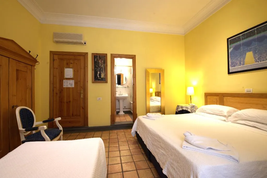 TRIPLE STANDARD Room, Locanda Cairoli Hotel, Rome