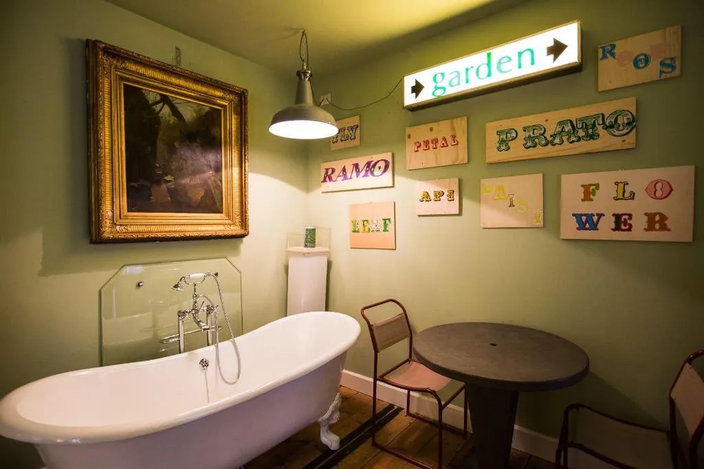 Room, Adastra Suites, Florence
