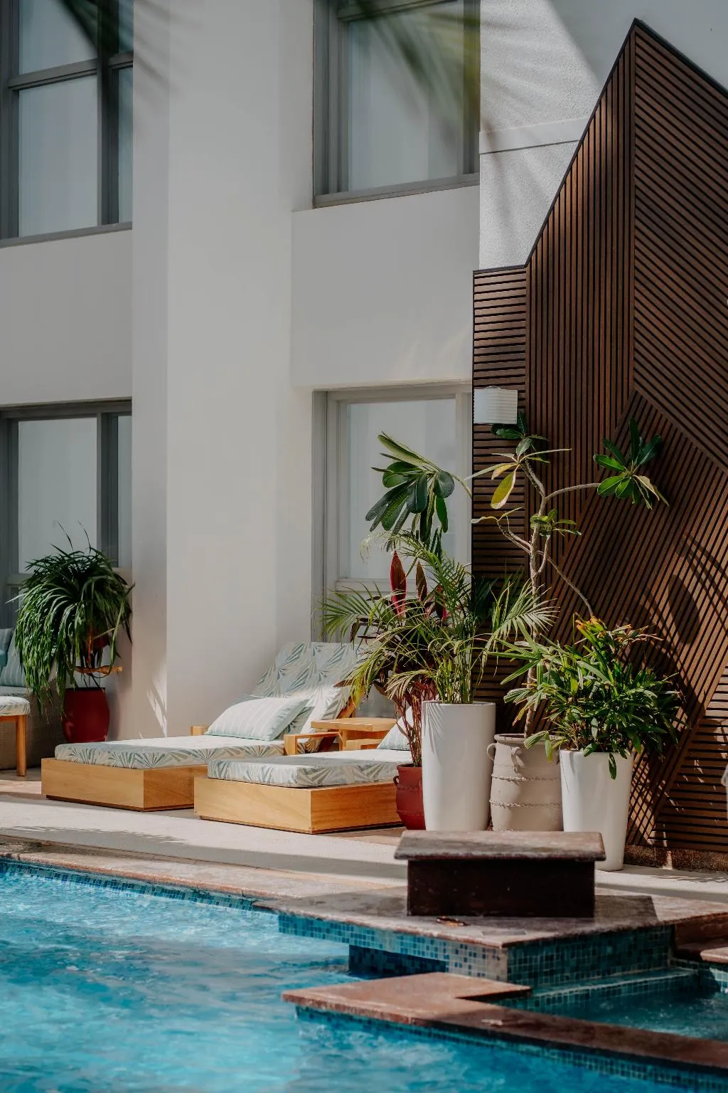 Pool, Dusit Thani Dubai, Dubai