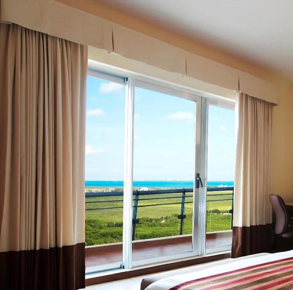 DOUBLE KING SIZE BED Room, Krystal Urban Cancún & Beach Club, Cancun Area