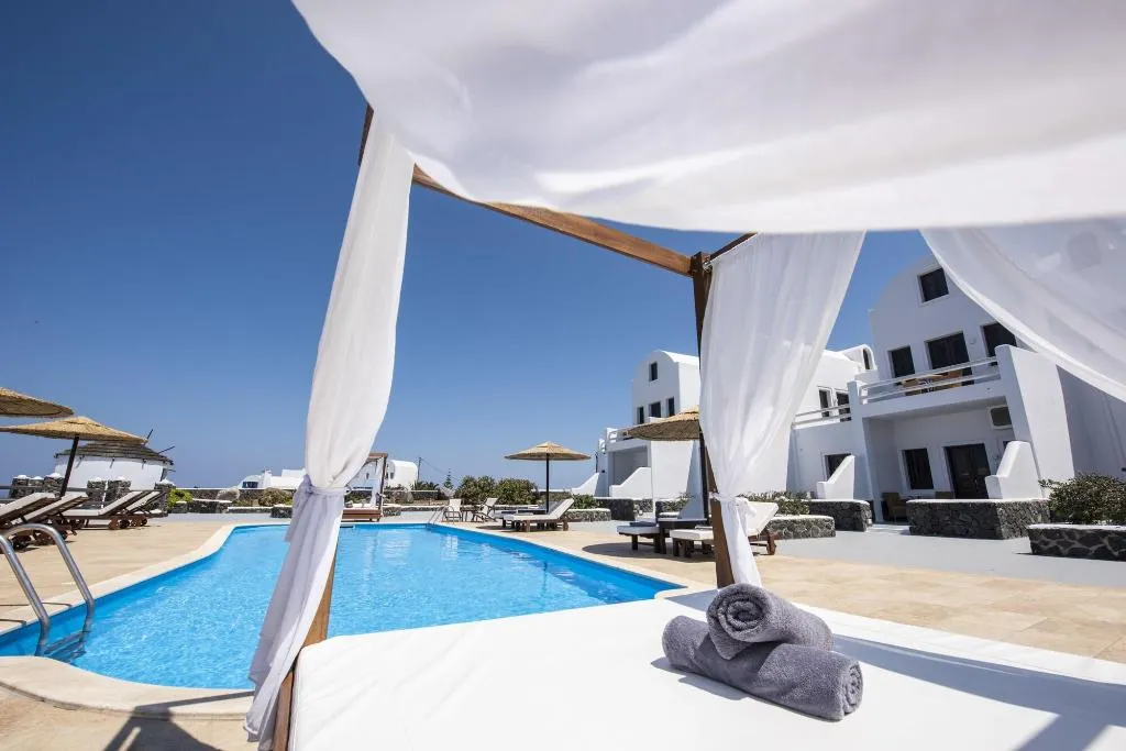 Sports and Entertainment, Caldera Memories, Santorini