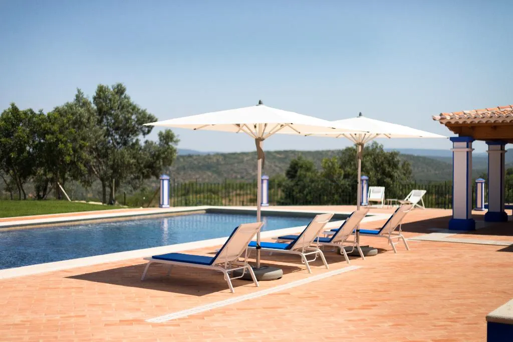 VILLA THREE BEDROOMS Room, Shantivillas, Algarve