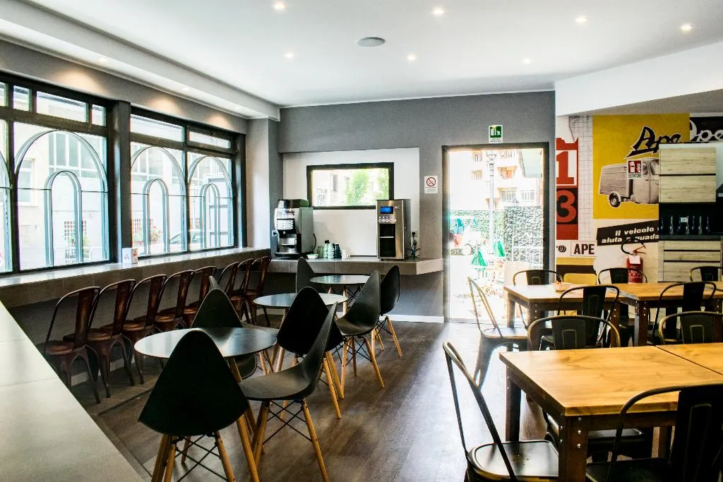 Bar, Hostel Trastevere 1, Rome