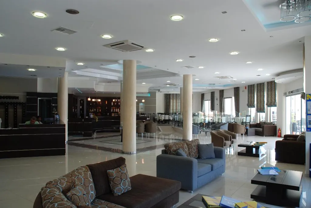 Lobby, Letsos, Zante
