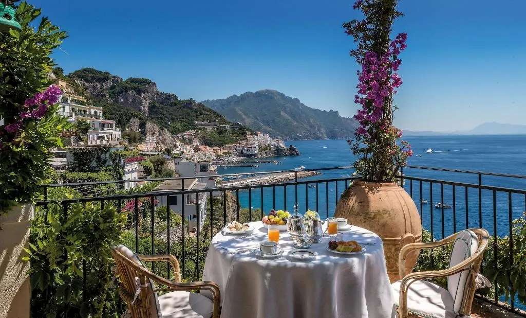 General view, Hotel Santa Caterina, Naples