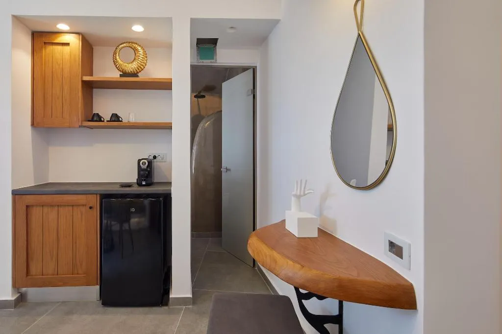 Room, Allure Breeze Suites, Santorini