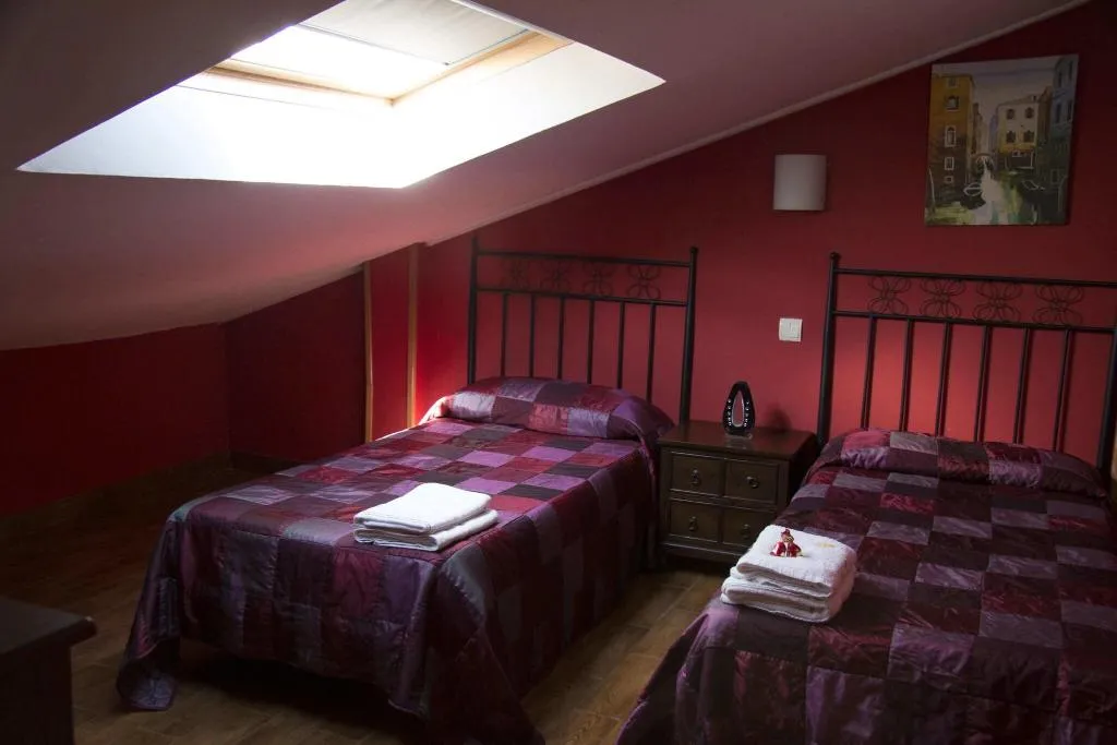 Room, Apartahotel Collarubio, Madrid