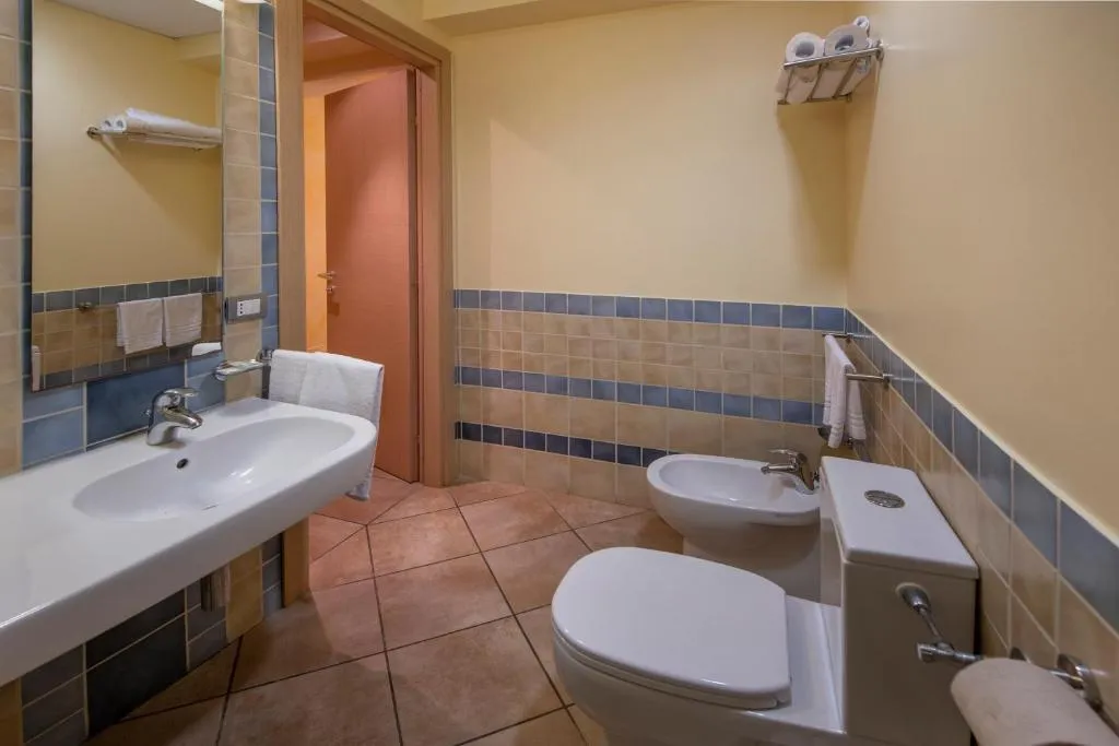 SUITE WITH BALCONY Room, Calaserena Resort, Cagliari