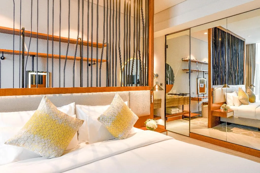 Room SUPERIOR KING BED Room, Grand Mercure Dubai City, Dubai