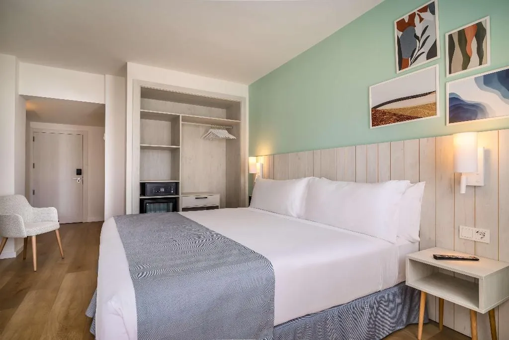 DOUBLE SINGLE USE STANDARD Room, Barcelo Ponent Beach, Majorca