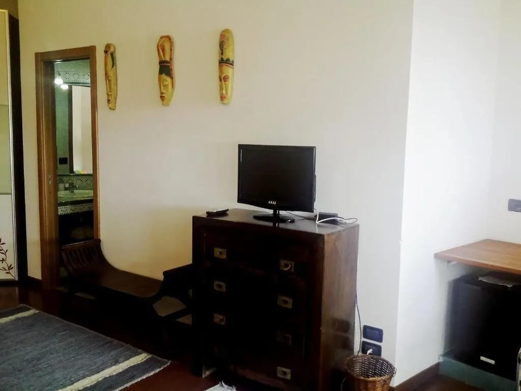 Room, Villa Patrizia Bb, Naples