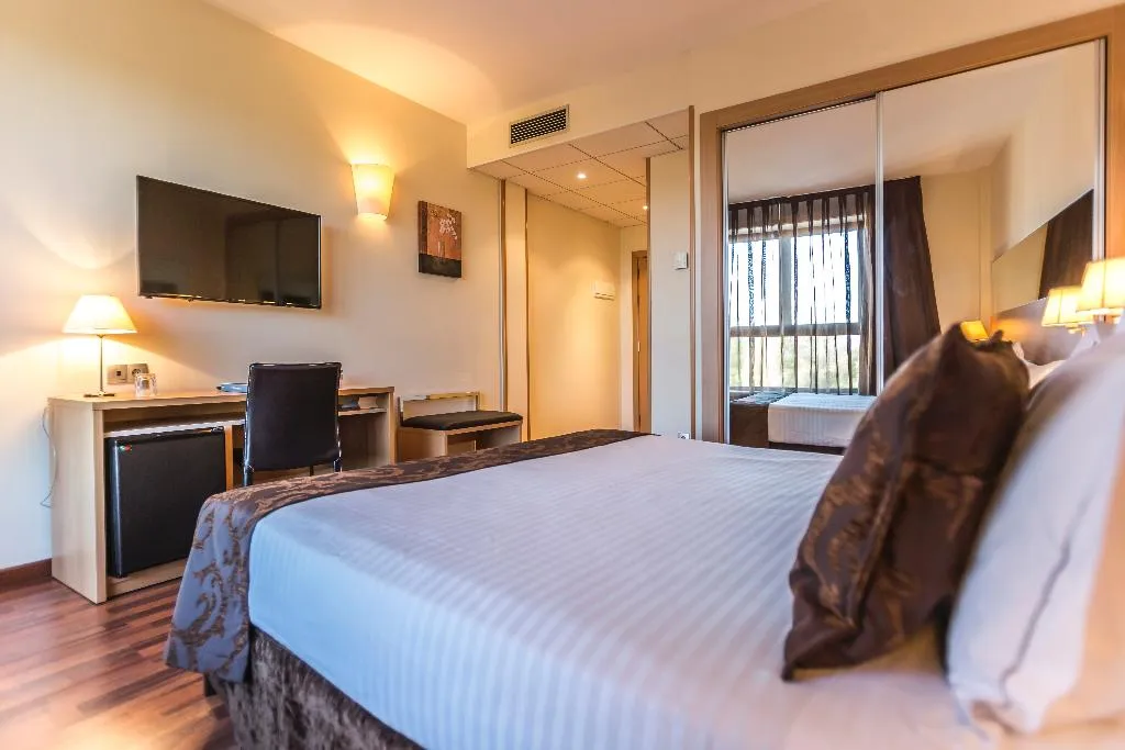 Double or Twin SUPERIOR Room, Desitges, Barcelona
