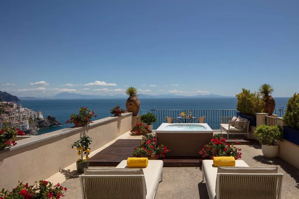 JUNIOR SUITE WITH TERRACE Room, Anantara Convento di Amalfi Grand Hotel, Naples