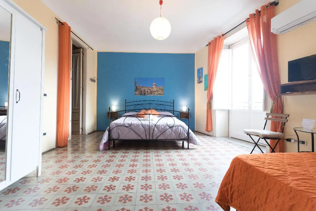 TRIPLE STANDARD Room, B&B Antica Dimora, Palermo