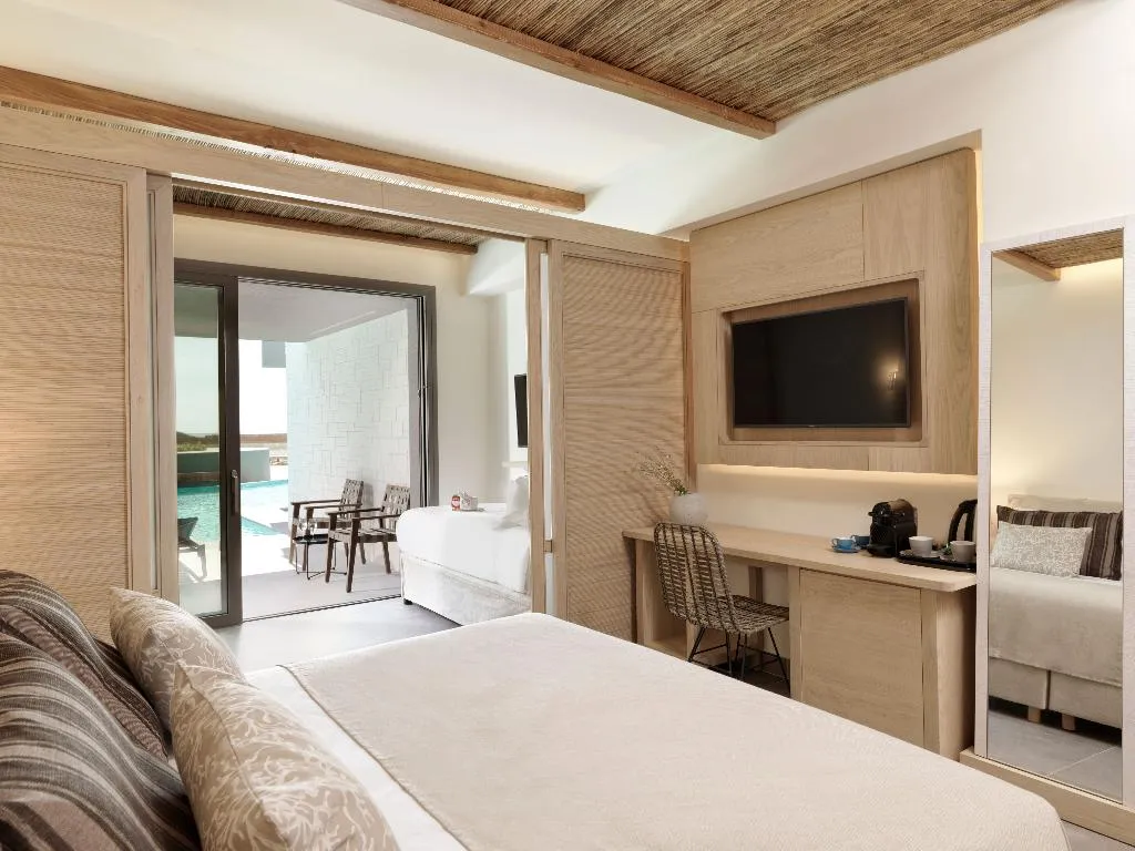 FAMILY ROOM POOL VIEW Room, Atlantica Dreams Resort, Rhodes