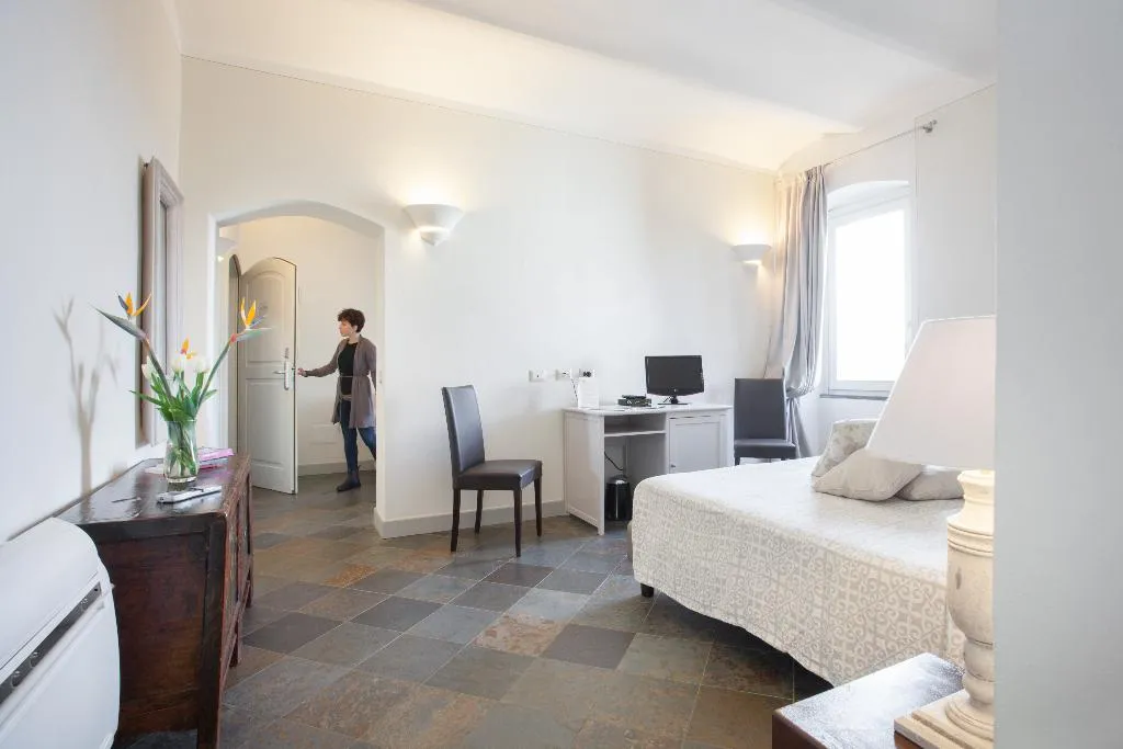 SUITE DELUXE Room, Maison Tresnuraghes, Cagliari