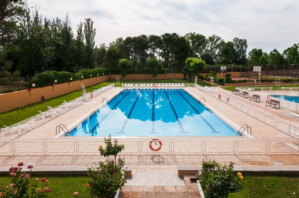 Sports and Entertainment, Camping Regio, Madrid