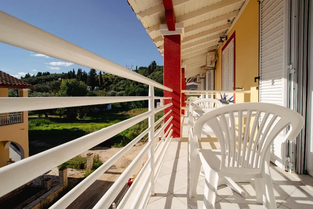 TRIPLE BASIC Room, Solena Studios Kavos, Corfu
