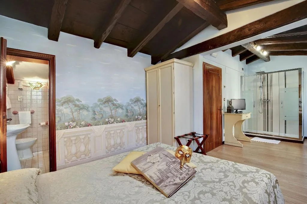 Room, Locanda Antico Fiore, Venice