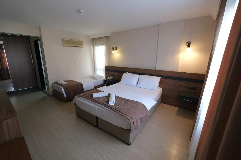 TRIPLE STANDARD Room, Ustun Otel Alsancak, Izmir