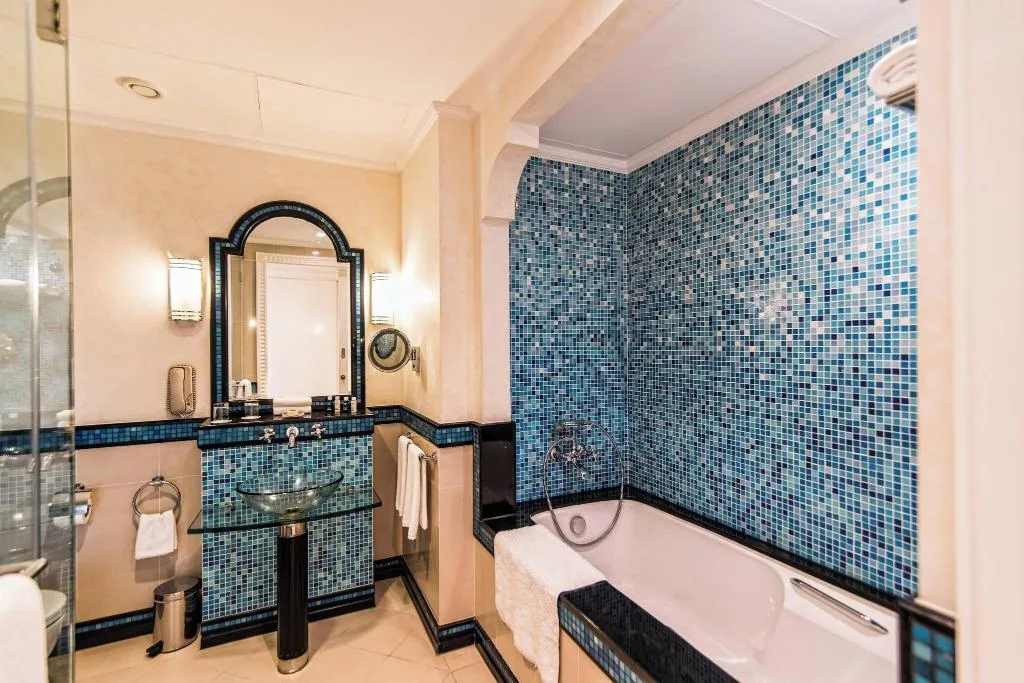 TWIN OCEAN FRONT Room, Habtoor Grand Resort, Autograph Collection, Dubai