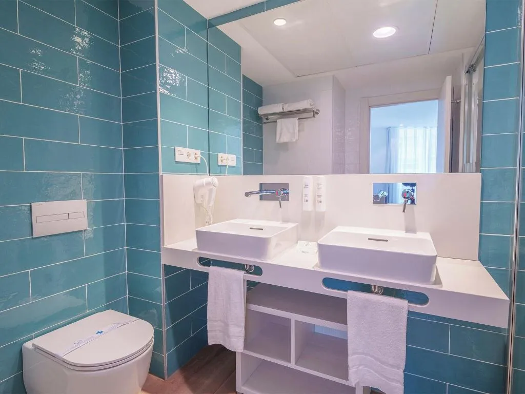 DOUBLE PARTIAL SEA VIEW Room, Spirit Hotel Benalmadena Beach, Costa Del Sol