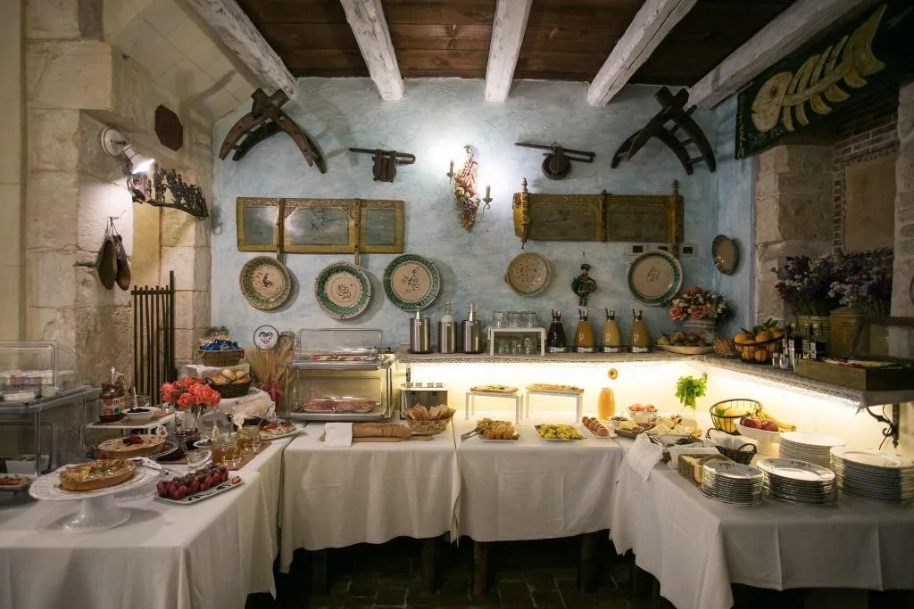 Restaurant, Charme Henry S House, Catania