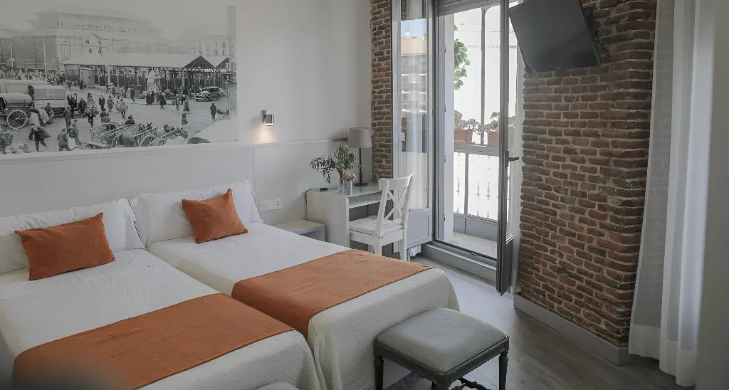 DOUBLE SUPERIOR Room, San Lorenzo, Madrid