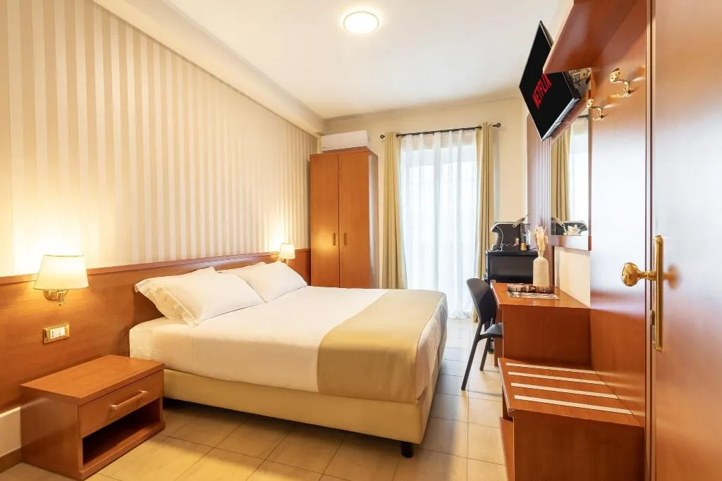 Room, B&B Alba Domus Roma, Rome